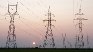 The electrical grid reaching between Canada and the United States is heavily intertwined. (iStock)